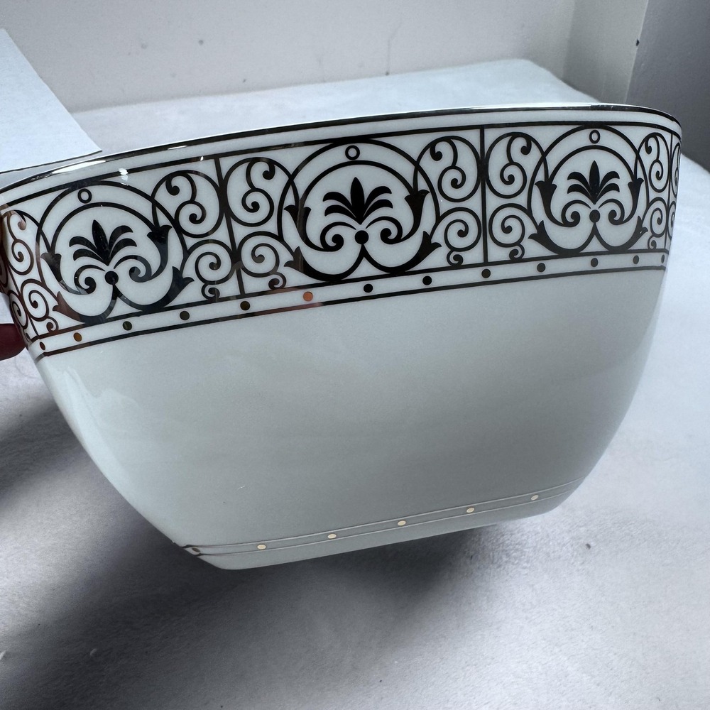 Lenox Windsor Gold Square‎ Serving Bowl Bone China White Gold Scroll Band